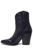 Gilly Black 3